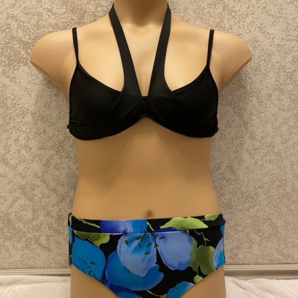 Chic Black and Blue Floral Bikini Set